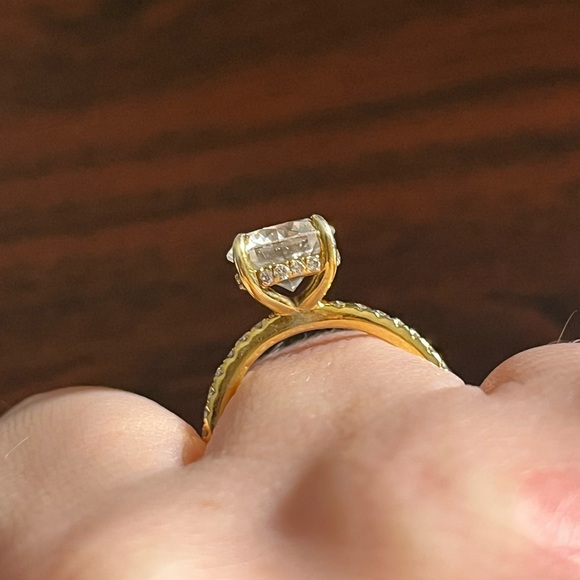 Engagement Ring - Picture 4 of 6